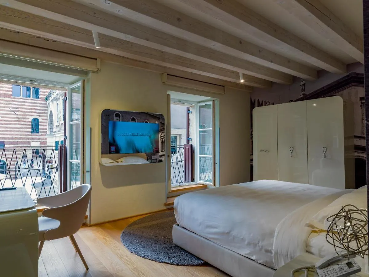 Lords Of Verona Luxury Apartments 0*,