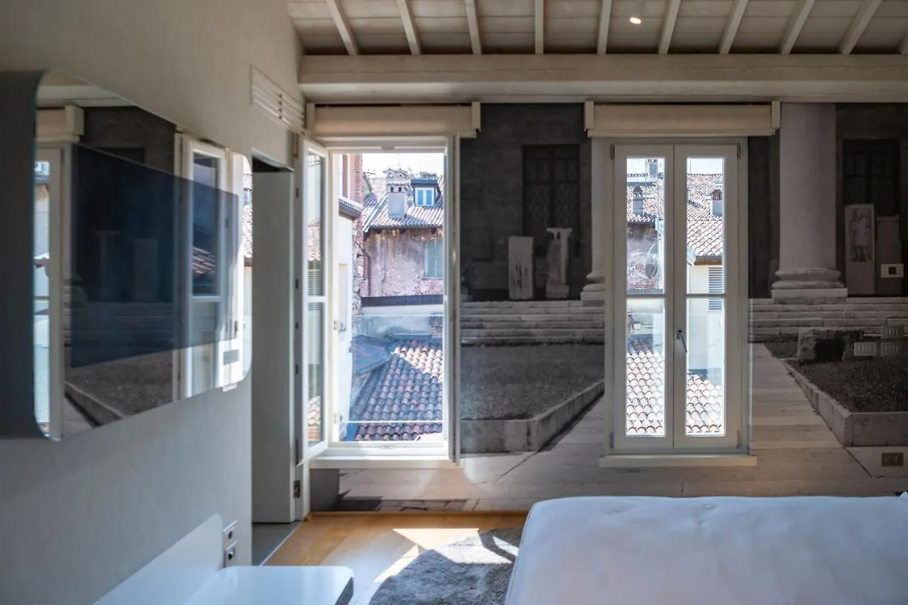 Lords Of Verona Luxury Apartments
