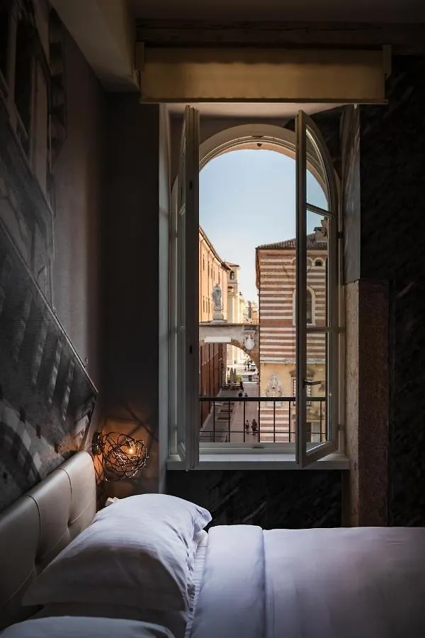 Lords Of Verona Luxury Apartments