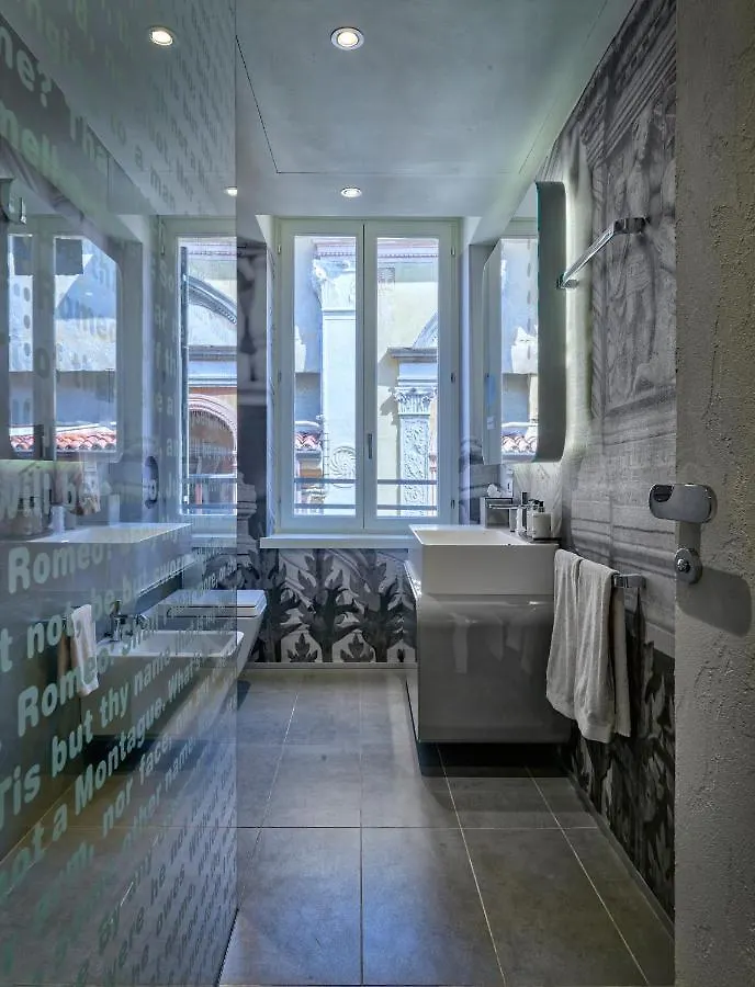 Lords Of Verona Luxury Apartments