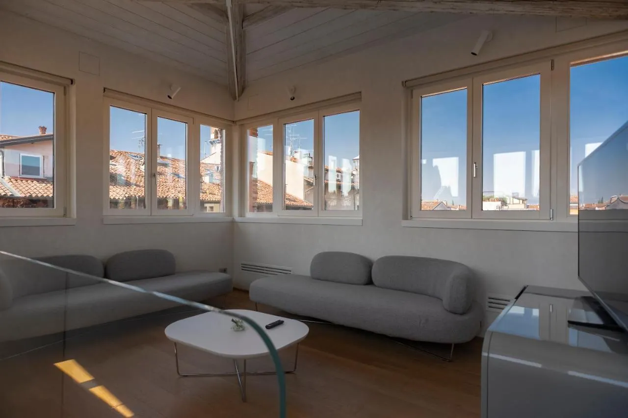 Lords Of Verona Luxury Apartments