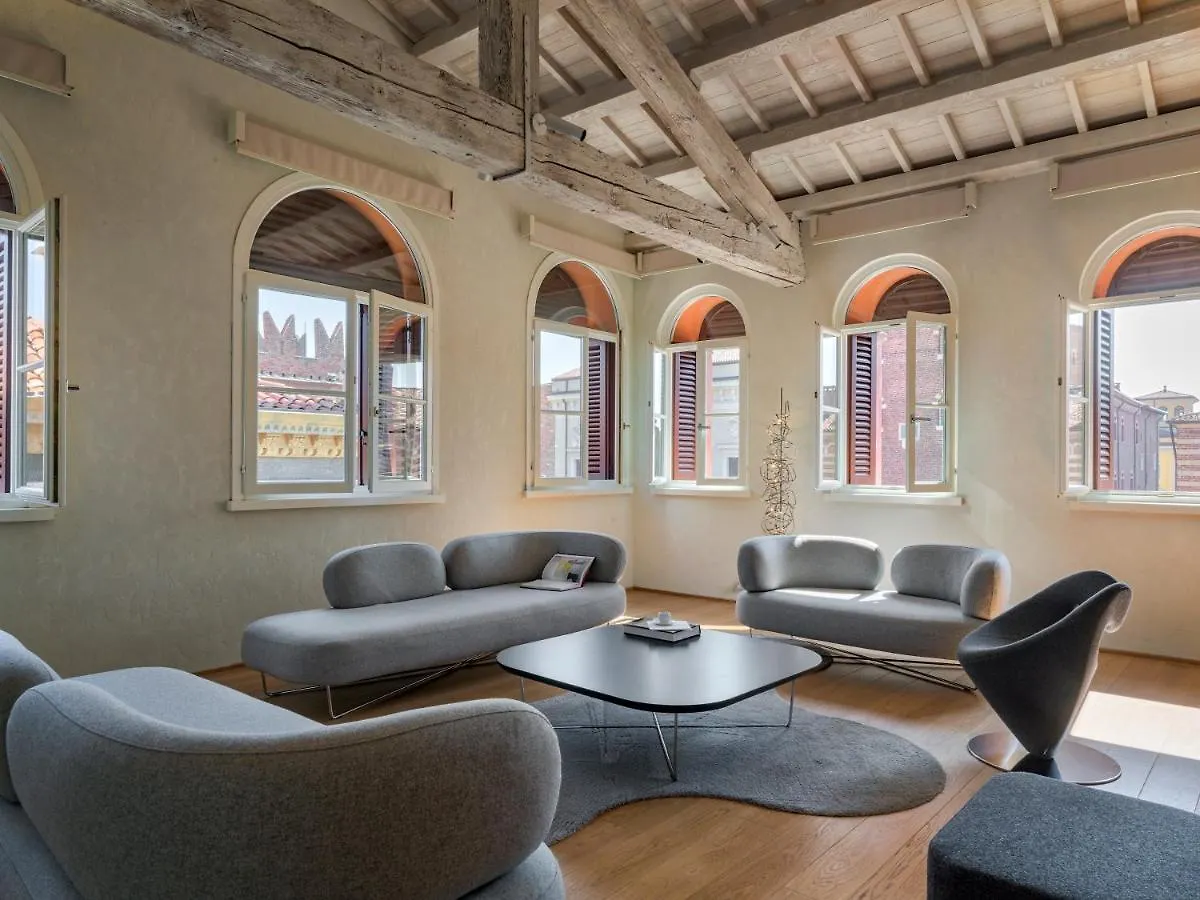 Lords Of Verona Luxury Apartments