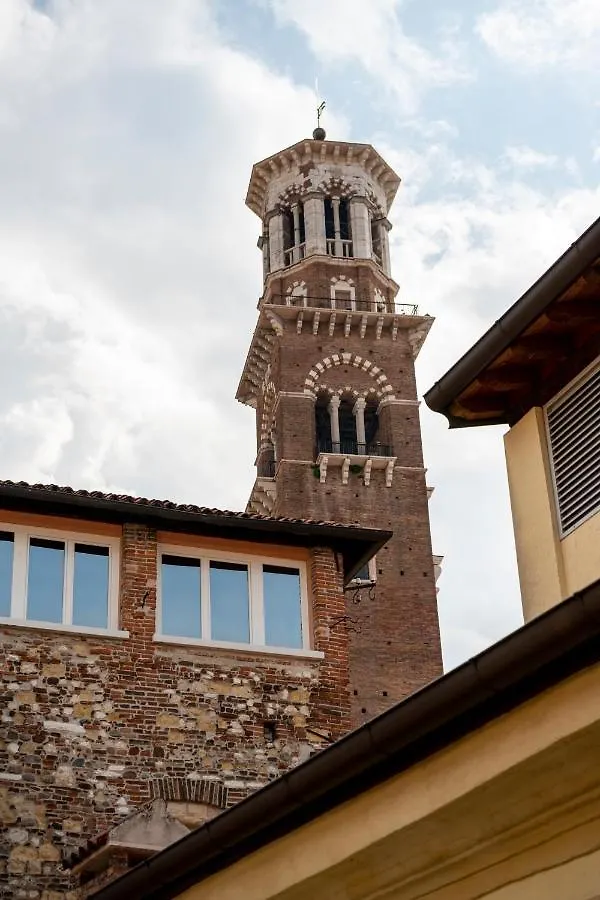 Lords Of Verona Luxury Apartments 0*,  Italia