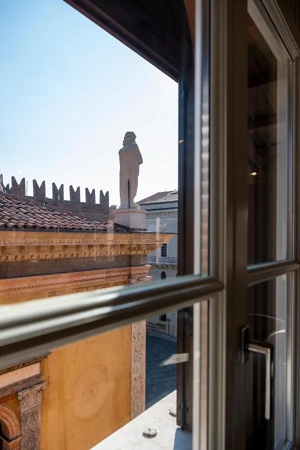 Lords Of Verona Luxury Apartments
