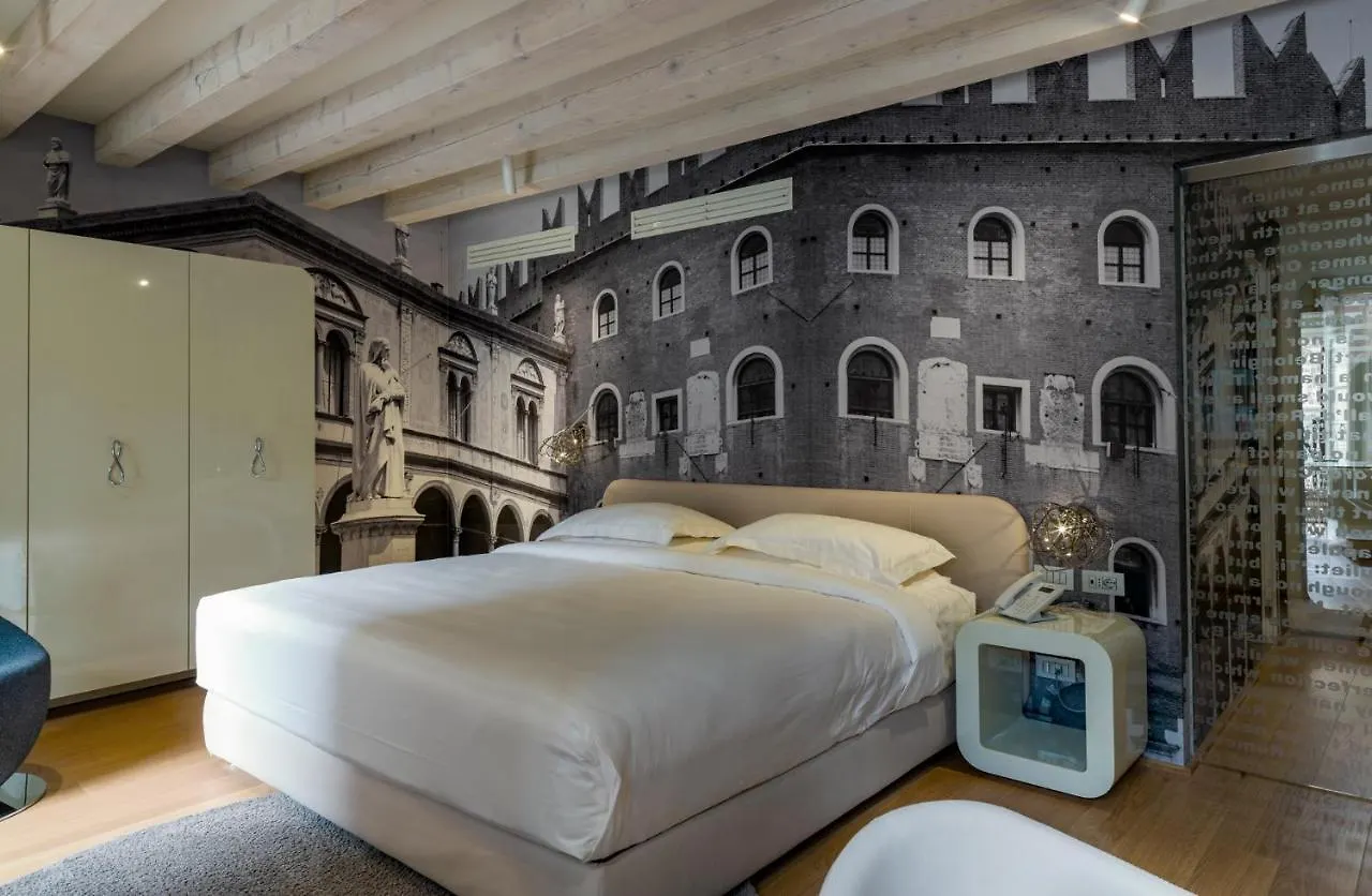 Lords Of Verona Luxury Apartments