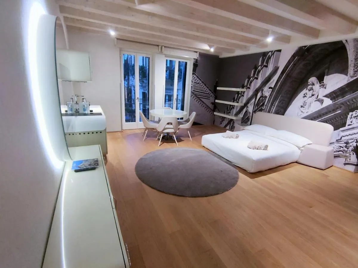 Lords Of Verona Luxury Apartments 0*,  Italia