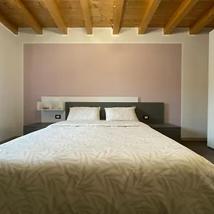  Apartment Dimora Rosso San Zeno - Wifi Veloce E Adatto Per Famiglie