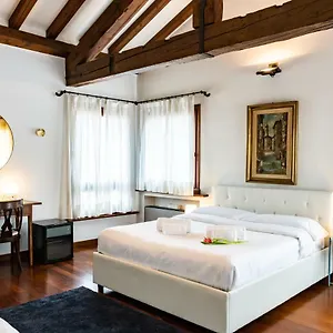  Apartment Magnifiche Residenze San Fermo