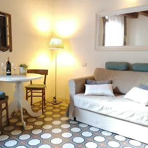  Apartment La Casa Sui Portici