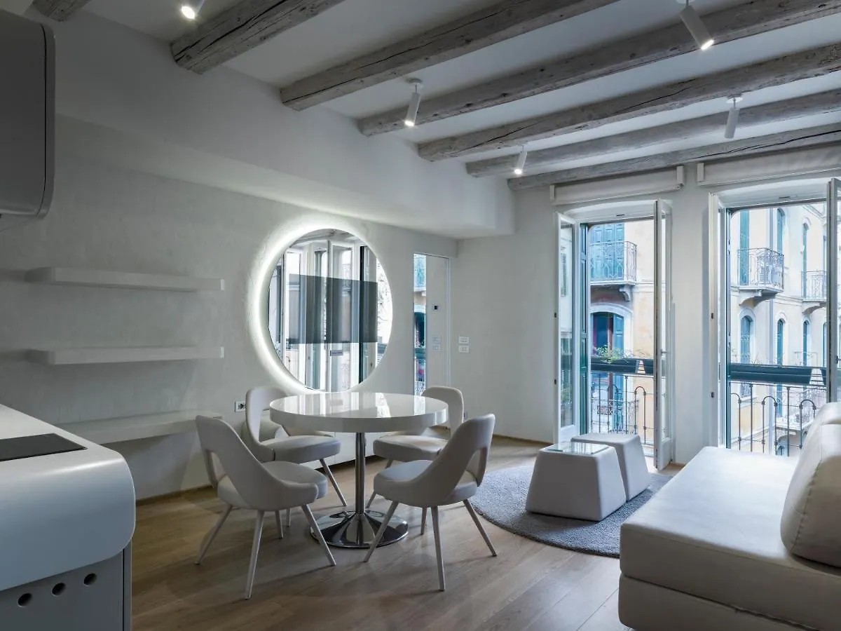 Lords Of Verona Luxury Apartments