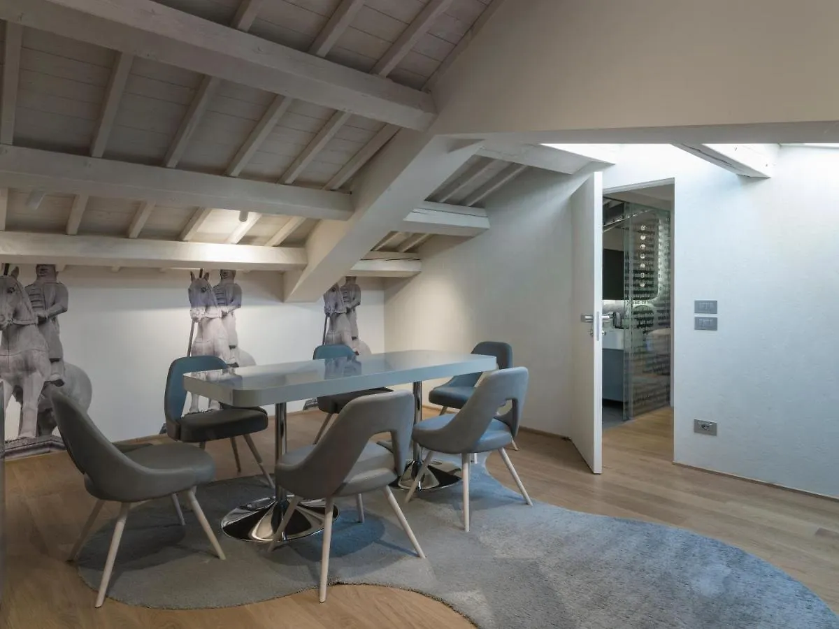Lords Of Verona Luxury Apartments