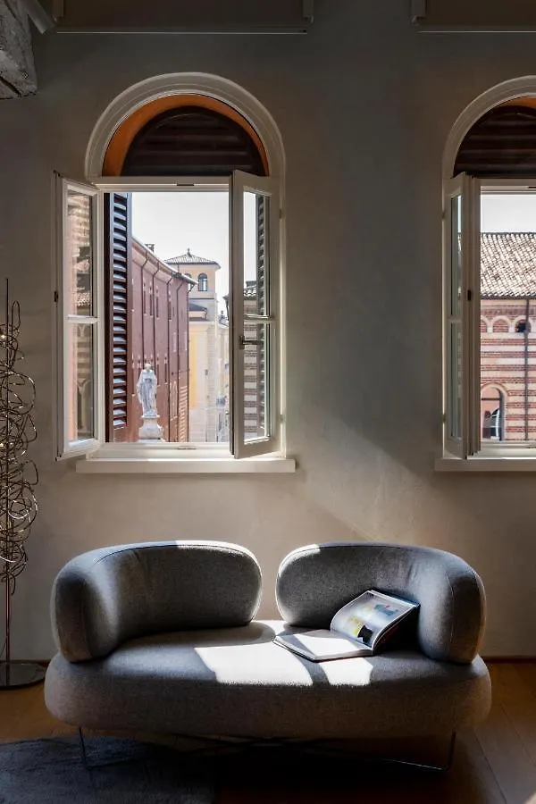 Lords Of Verona Luxury Apartments 0*,