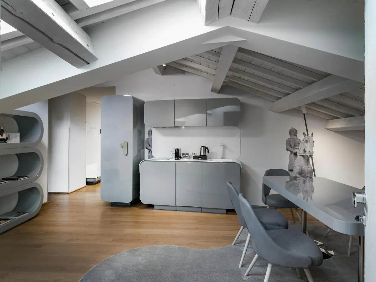 Lords Of Verona Luxury Apartments