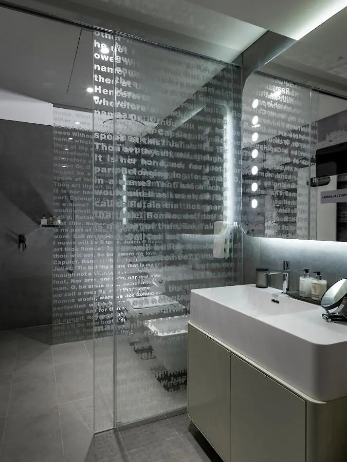 Lords Of Verona Luxury Apartments